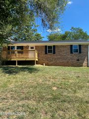 517 3rd (Third) St, Madisonville, TN 37354