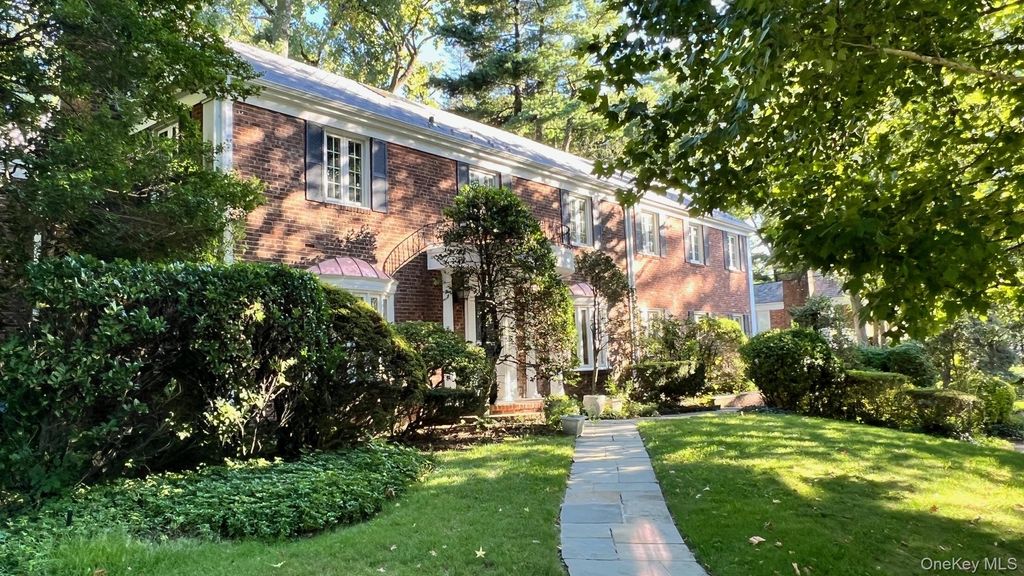 9 Dorset Road, Great Neck, NY 11020 — exterior