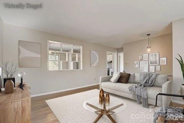 5707 Snow White Lane, Charlotte, NC 28213