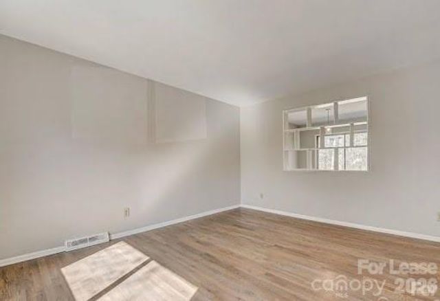 5707 Snow White Lane, Charlotte, NC 28213