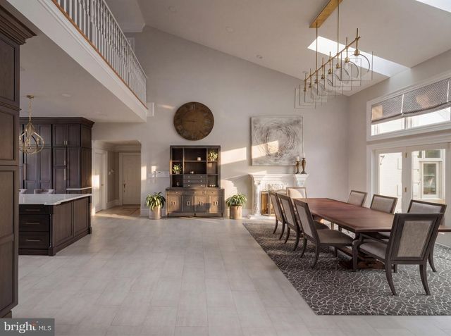 1521 HUNTER MILL RD, Vienna, VA 22182