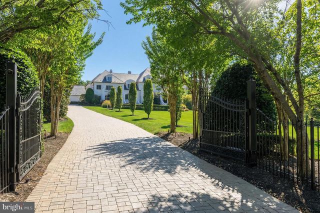 1521 HUNTER MILL RD, Vienna, VA 22182