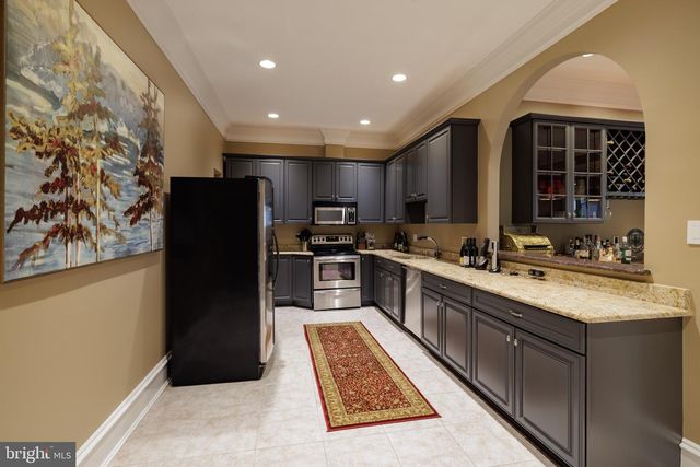 1521 HUNTER MILL RD, Vienna, VA 22182