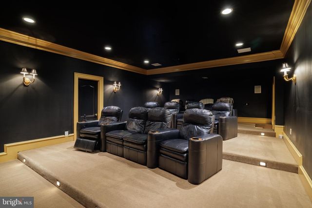 1521 HUNTER MILL RD, Vienna, VA 22182