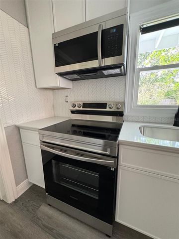 3951 WALKER ROAD, Apopka, FL 32703