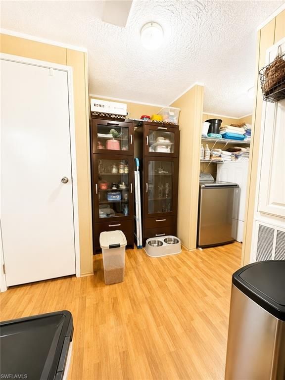 Image 10 of property listing at 11830 Scallop DR 850, Cape Coral, FL 33991