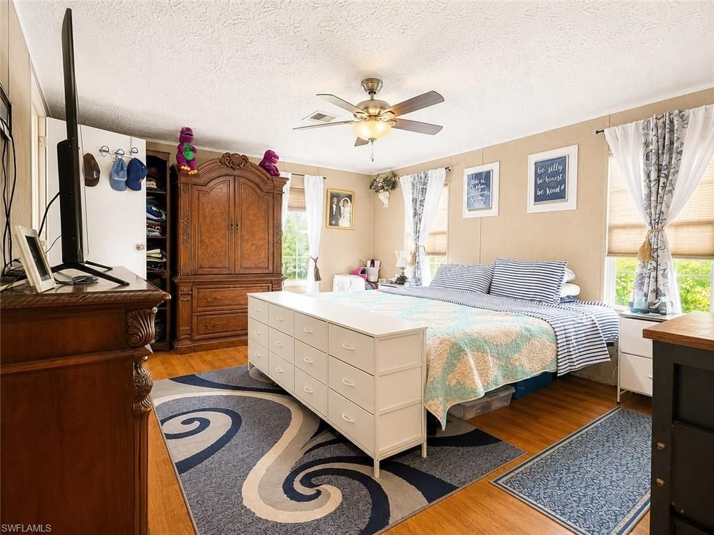Image 14 of property listing at 11830 Scallop DR 850, Cape Coral, FL 33991