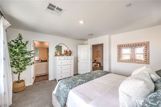 920 Pink Sugarbird Street, Henderson, NV 89011