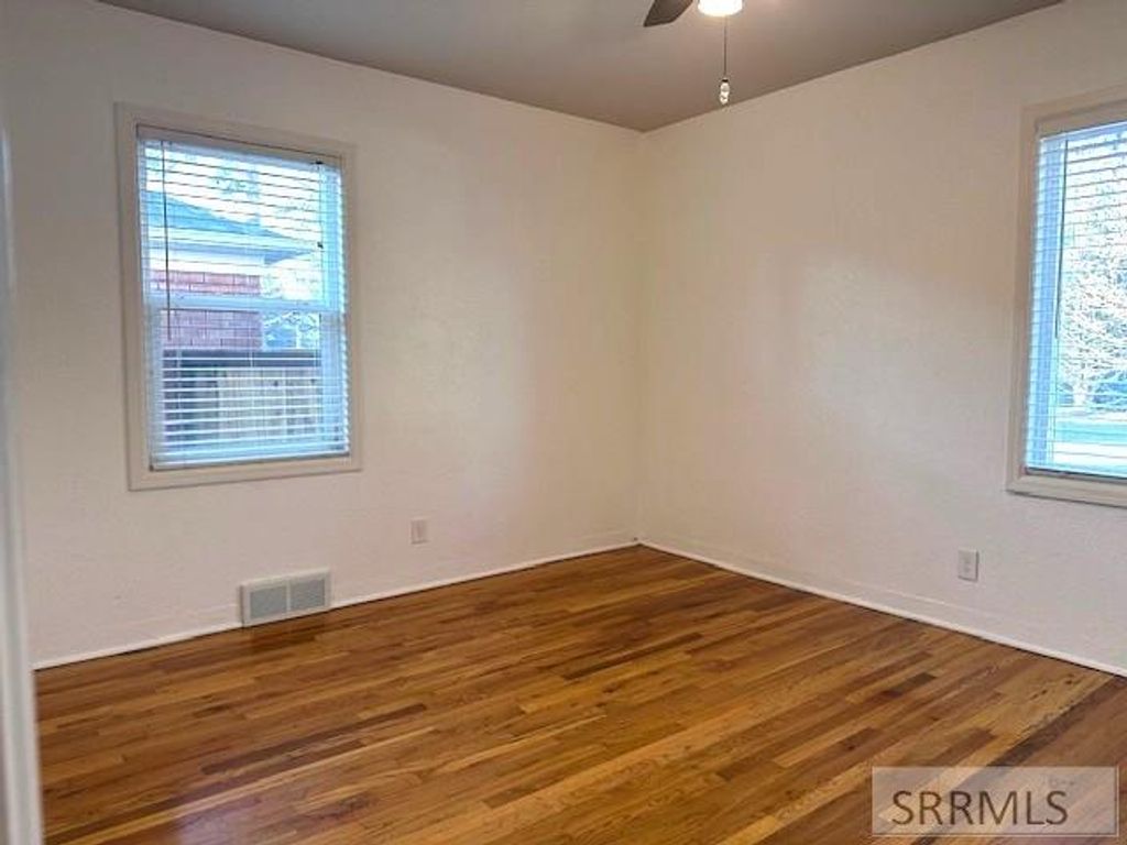 Image 10 of property listing at 181 W 13th Street, Idaho Falls, ID 83402