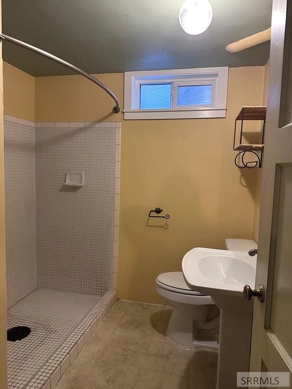 Image 15 of property listing at 181 W 13th Street, Idaho Falls, ID 83402