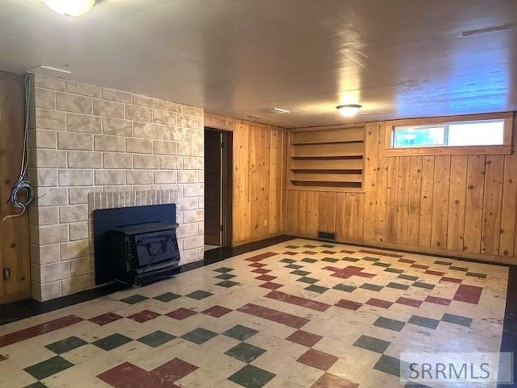 Image 18 of property listing at 181 W 13th Street, Idaho Falls, ID 83402