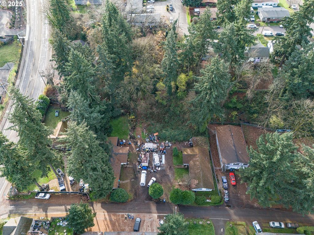 2705 E 19TH St, Vancouver, WA 98661