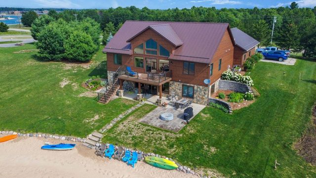 N8494 Northwater Circle, New Lisbon, WI 53950
