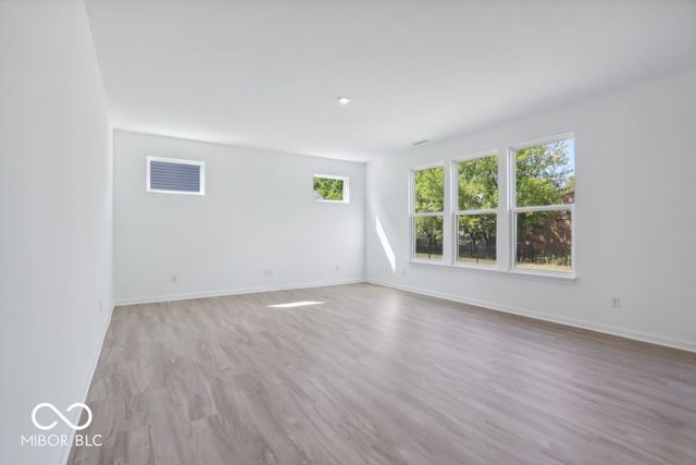 260 Commodore Drive, Pittsboro, IN 46167