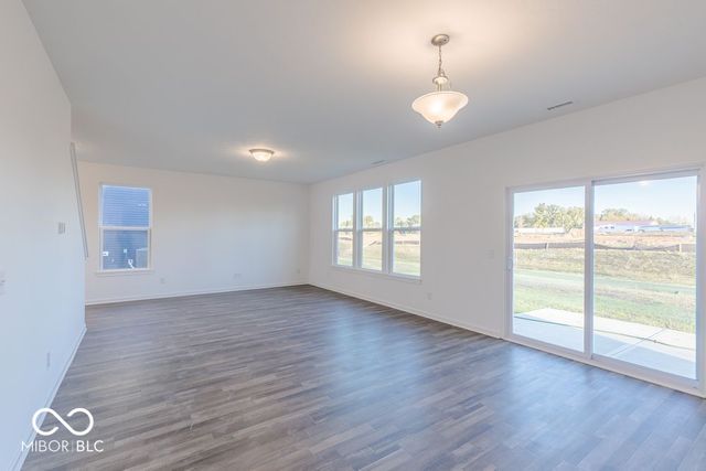 260 Commodore Drive, Pittsboro, IN 46167