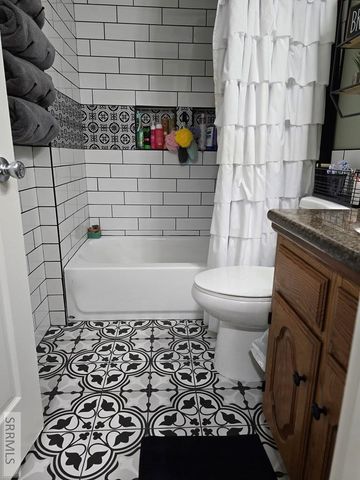 115 & 113 E 1st N, Rexburg, ID 83440