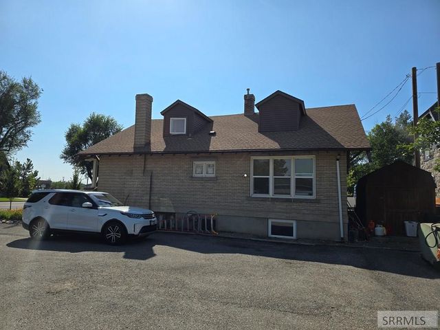 115 & 113 E 1st N, Rexburg, ID 83440