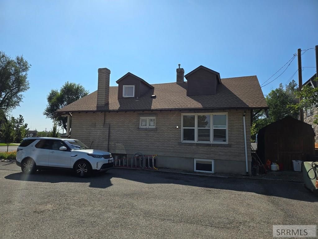 Image 7 of property listing at 115 & 113 E 1st N, Rexburg, ID 83440