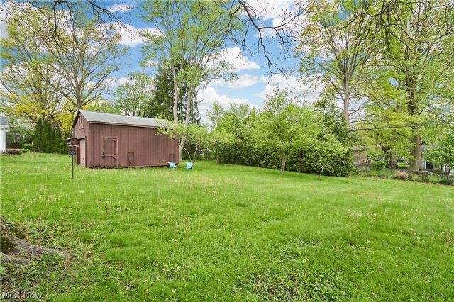 639 N Azalea Boulevard, Barberton, OH 44203