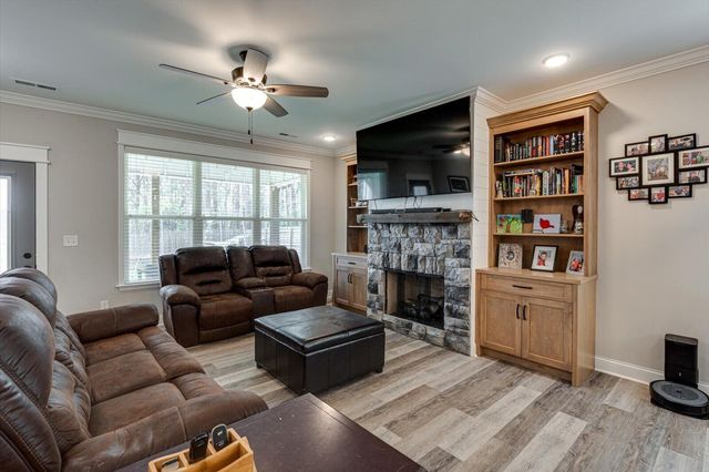 225 Lake Avenue, Ringgold, GA 30736