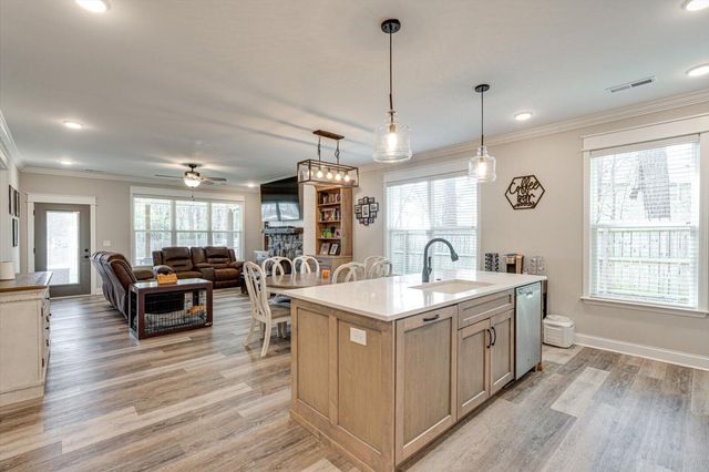 225 Lake Avenue, Ringgold, GA 30736