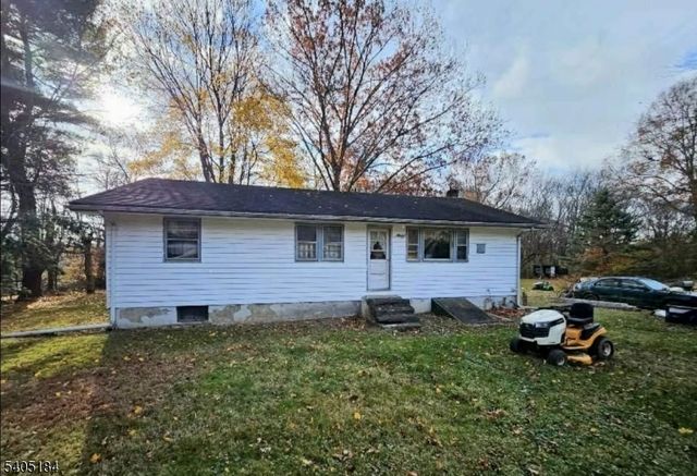 60 Flower Ave, Washington Boro, NJ 07882