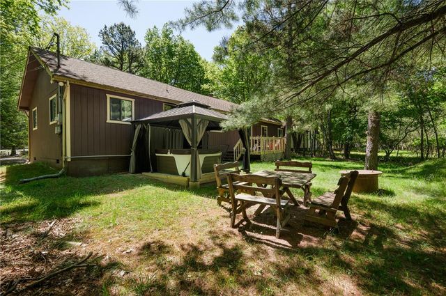 251 McKuen Way, Penn Forest Twp, PA 18210