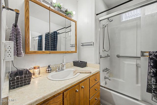 15844 N 66TH Avenue, Glendale, AZ 85306