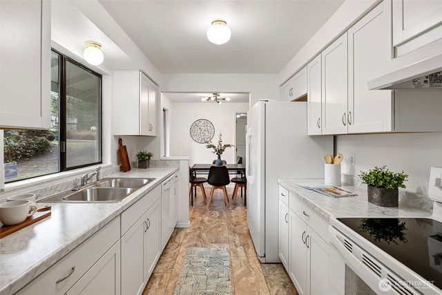 614 SW Taft Boulevard, Port Orchard, WA 98367