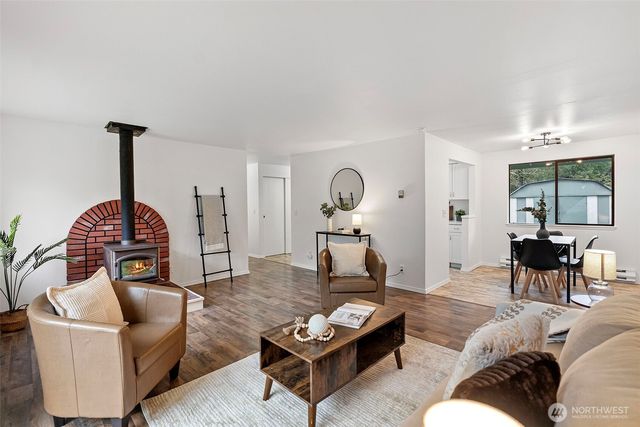 614 SW Taft Boulevard, Port Orchard, WA 98367