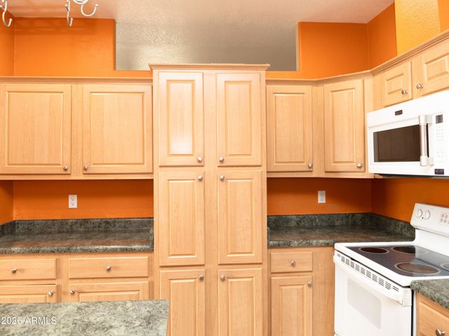 2400 E BASELINE Avenue 87, Apache Junction, AZ 85119