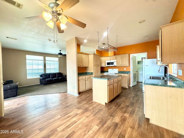 2400 E BASELINE Avenue 87, Apache Junction, AZ 85119