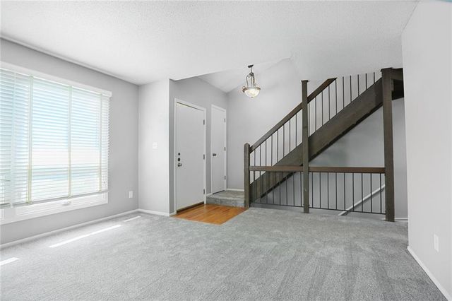 10981 Rosehill Road, Overland Park, KS 66210