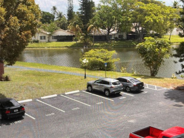3720 Inverrary Drive 3k, Lauderhill, FL 33319