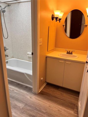 3720 Inverrary Drive 3k, Lauderhill, FL 33319
