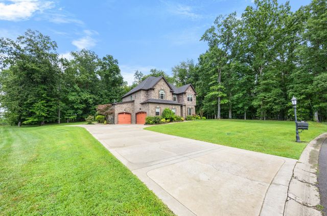 1789 Double R Blvd, Clarksville, TN 37042