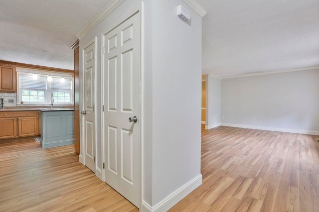 4 Spindlewick Drive, Nashua, NH 03062