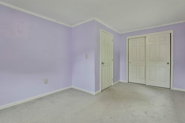4 Spindlewick Drive, Nashua, NH 03062