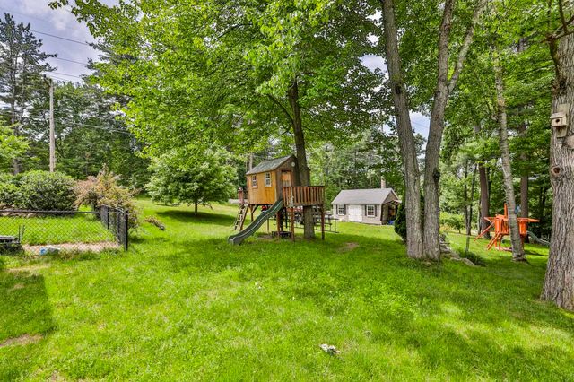 4 Spindlewick Drive, Nashua, NH 03062