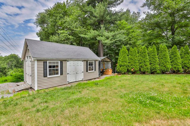 4 Spindlewick Drive, Nashua, NH 03062