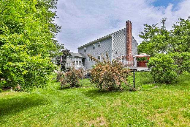 4 Spindlewick Drive, Nashua, NH 03062