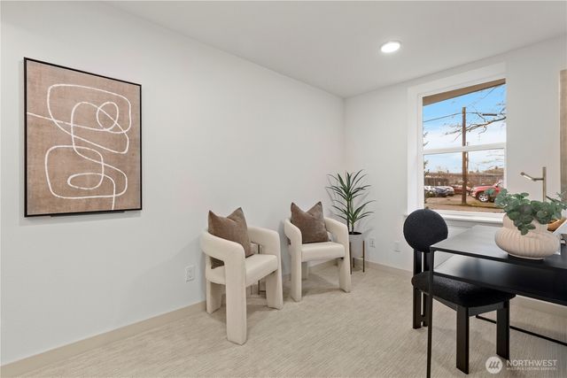 724 N 36th Street, Seattle, WA 98103