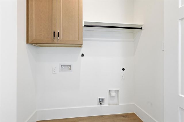 635 Rolling Oaks, Stafford, TX 77477