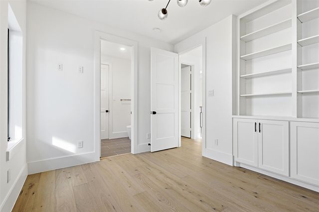 635 Rolling Oaks, Stafford, TX 77477