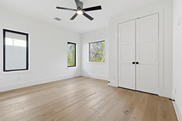 635 Rolling Oaks, Stafford, TX 77477