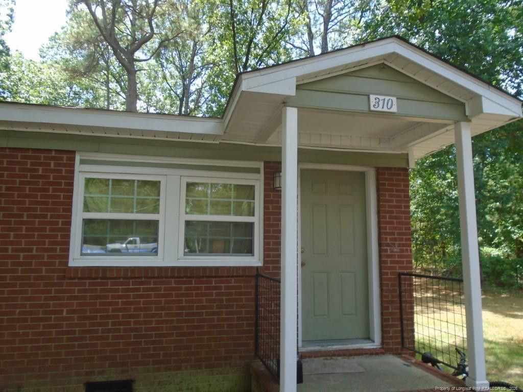 310 Old Shaw Road, Fayetteville, NC 28304