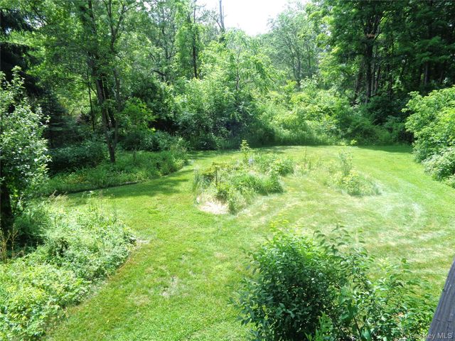 7 Holm Run, Pawling, NY 12564