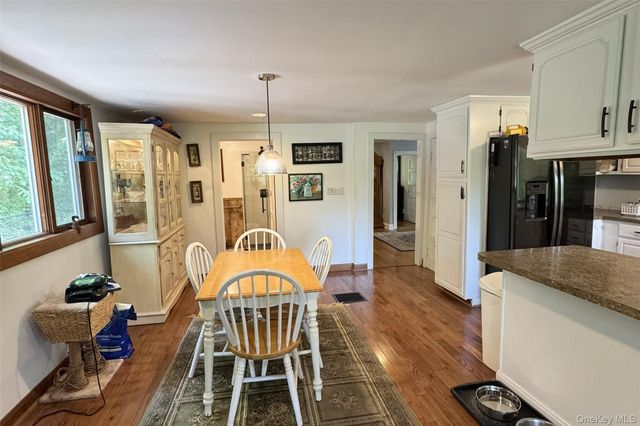 7 Holm Run, Pawling, NY 12564