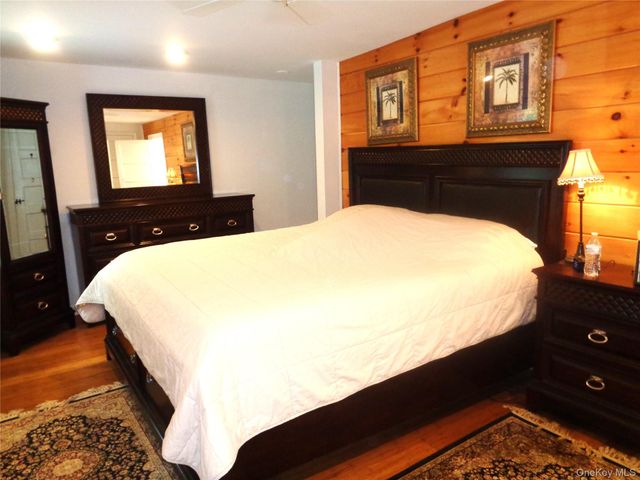 7 Holm Run, Pawling, NY 12564