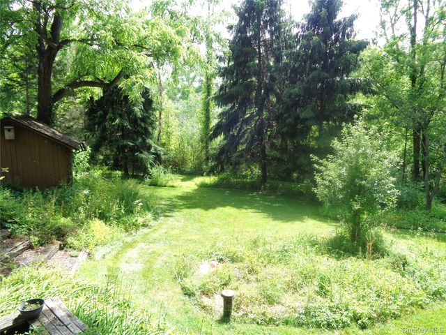 7 Holm Run, Pawling, NY 12564